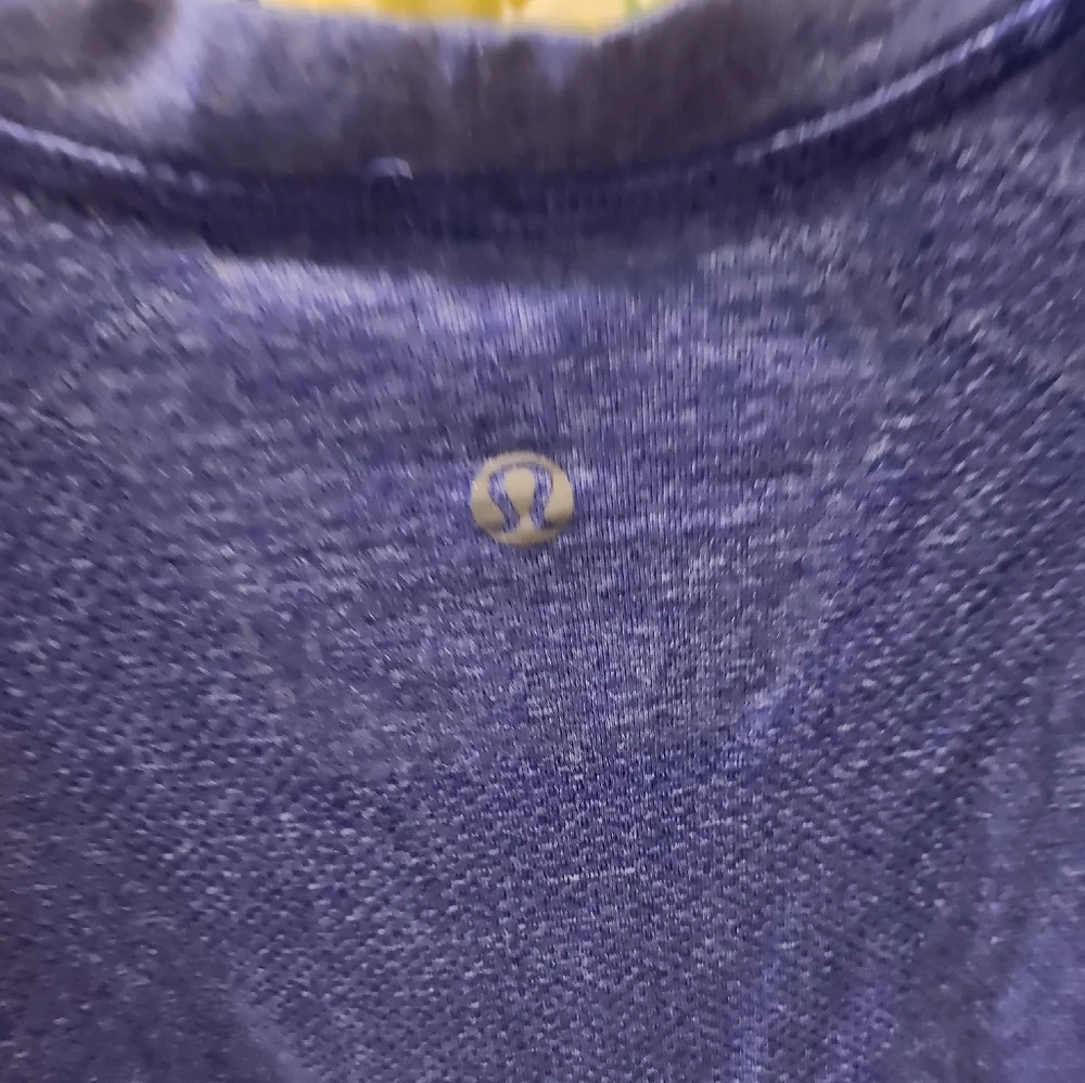 Lululemon men shirt size L